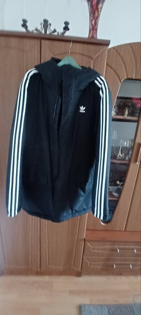 Adidas tlikabt