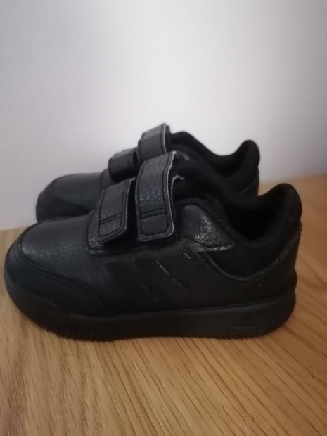 Adidas tensaur babacipő