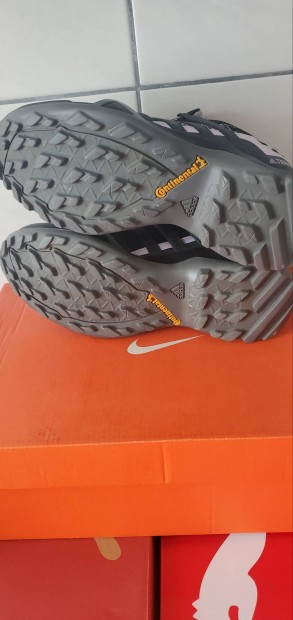 Adidas terex  36,-os cipo.