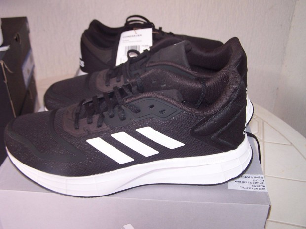 Adidas újj 44-es cipő,
