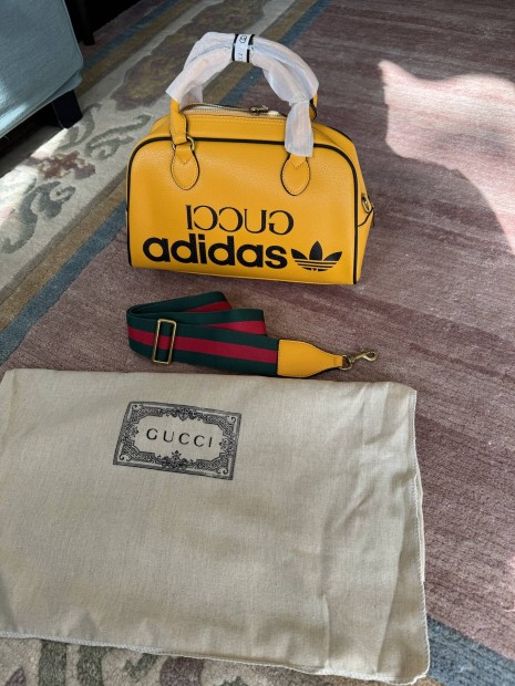 Adidas x Gucci tska