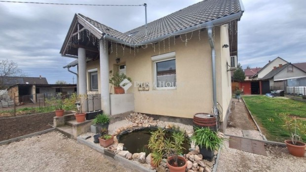 Adonyi eladó 140 nm-es ház