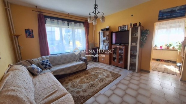 Adonyi elad 150 nm-es hz