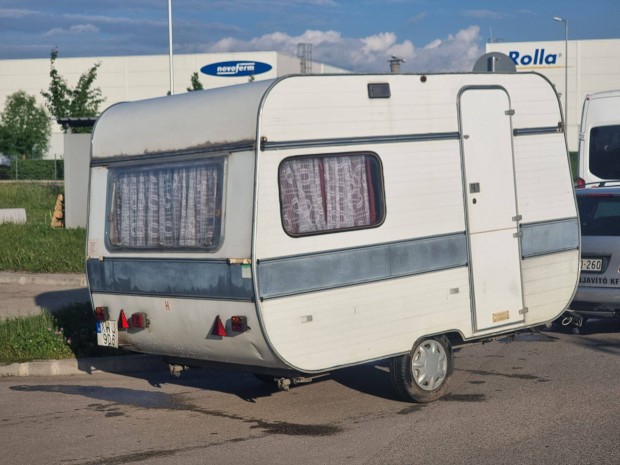 Adria 330 friss muszaki (erv: 2027.05.07) lakokocsi elősátor,utra kesz
