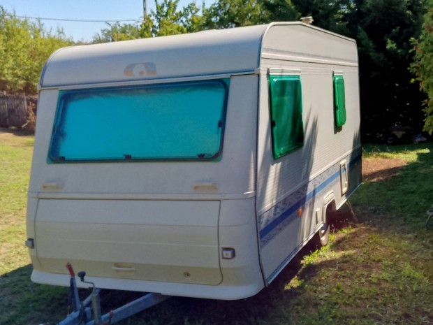 Adria 430 DK lakkocsi elad!