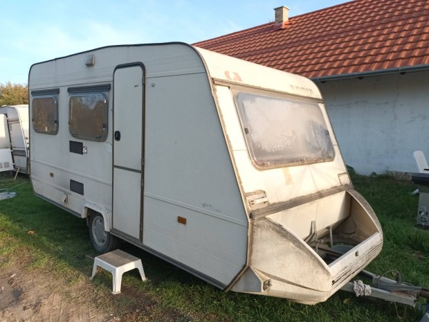 Adria 450 Lakkocsi Telepitsre Zuhanytlcs