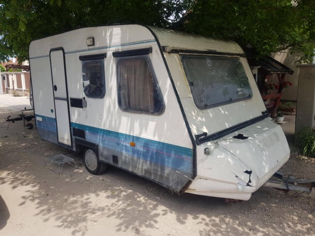 Adria 480 lakokocsi telepitesre, zuhany+melegviz, akar leszallitassal