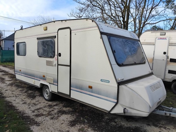 Adria 500 Lakkocsi Teleptsre Zuhanyzval