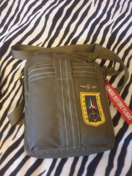 Aeronautica Militare táska