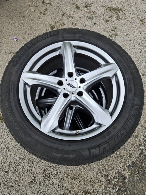 Aez 19" alufelni garnitra