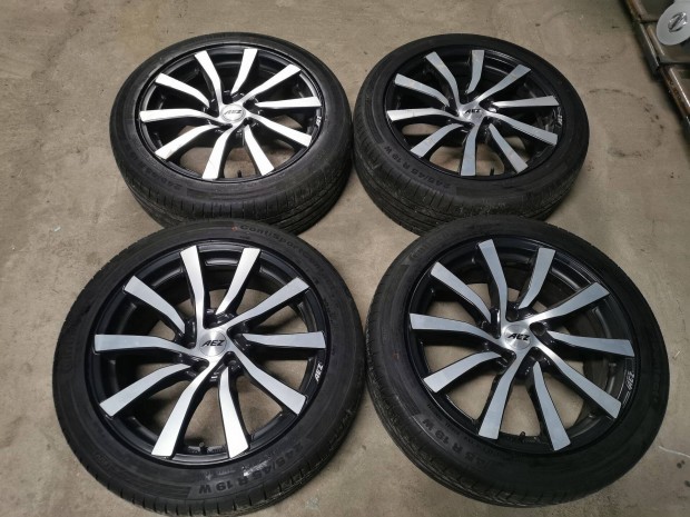 Aez 5x114,3 19" Nyárigumikkal Alufelni Felni 90Garage #160