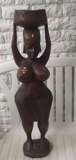 Afrikai fából faragott női szobor eladó!