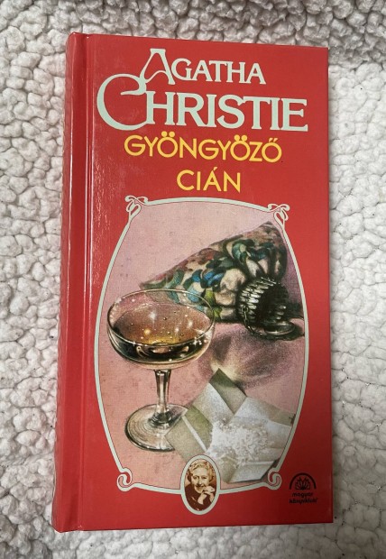 Agatha Christie: Gyngyz cin