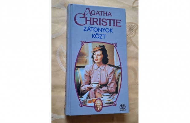 Agatha Christie: Ztonyok kzt