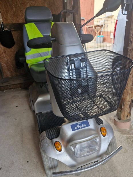 Agin elektromos 4kerekűmoped eladó