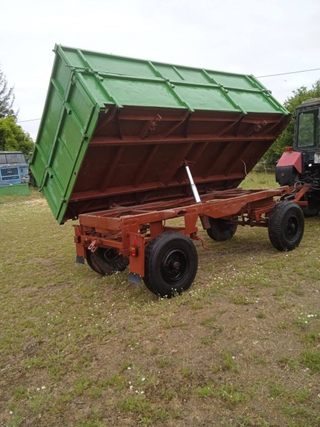 Agrobil 04 billenős pótkocsi eladó!