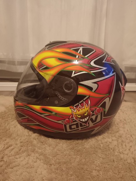 Agv buksisak elad 