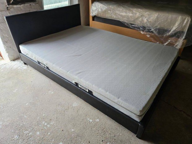 Ágy 140x200 komplett