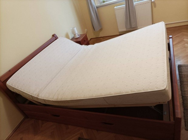 Ágykeret ágyrács matrac ágyneműtartó éjjeliszekrény, plazmatévé