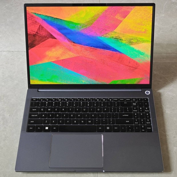 Aierxuan Pro 16 (2025) / Ryzen 7 8845HS / 32GB DDR5-5600 + 1TB