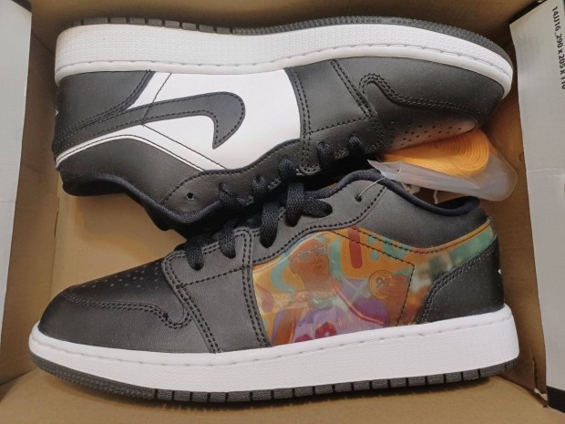 Air Jordan 1 Low 'Hologram' Gs 39-es mret