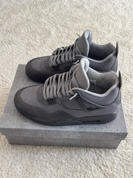 Air Jordan 4 Wet Cement