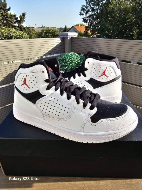 Air Jordan Acces (40;41;42;44)