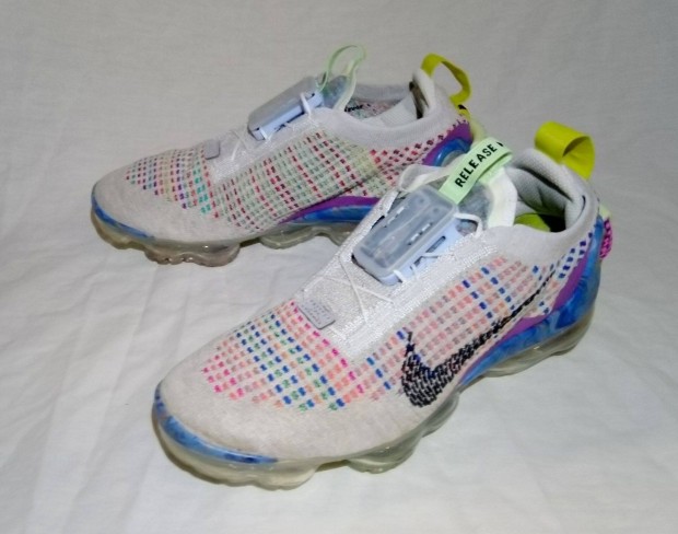 Air max vapormax plus multicolor flyknit sport cipő 36,5 ös alkuképes
