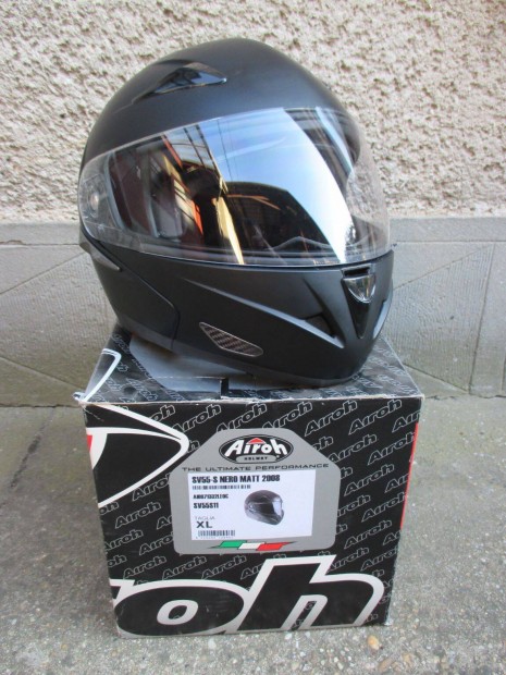 Airoh SV55-S Nero Matt motoros bukósisak Bluetooth előkészítéssel