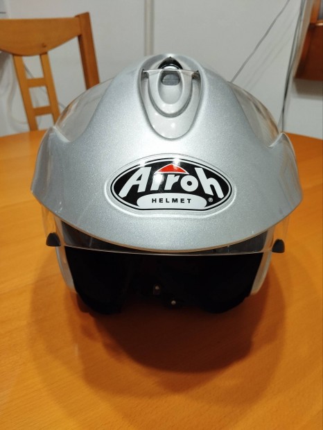 Airoh SV 55 buk�sisak - szinte �j, karcmentes