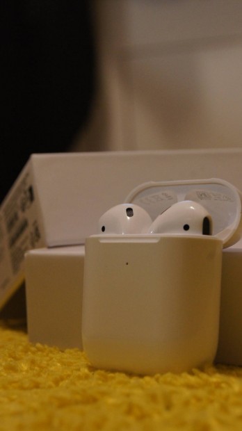 Airpods 2. Generci