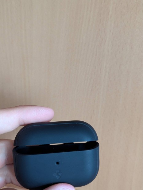 Airpods Pro 2 Spigen tok