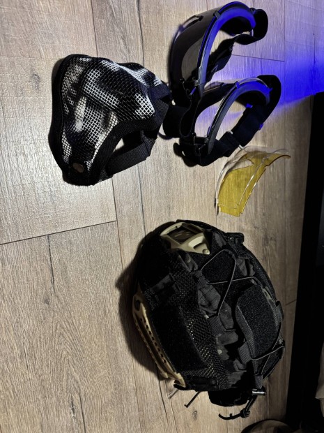 Airsoft fast sisak kiegészítőkkel