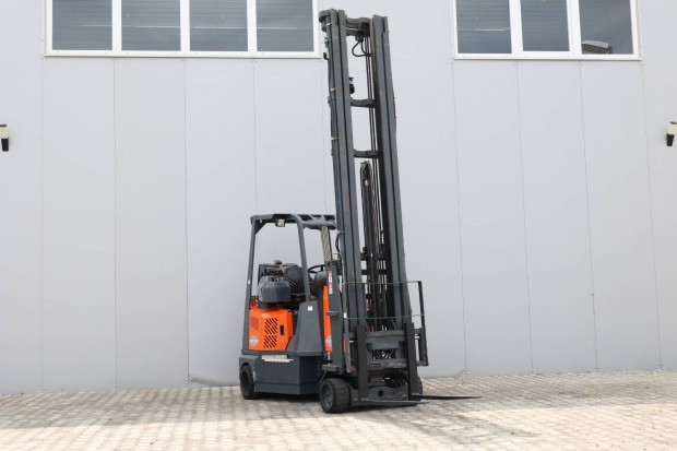 Aisle Master 20WH 2 tonnás gázos targonca