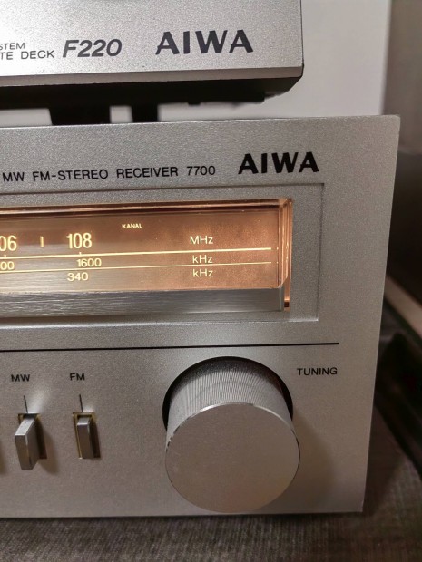 Aiwa 7700 receiver