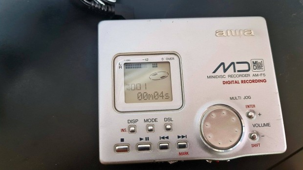 Aiwa AM-F5 Minidisc walkman