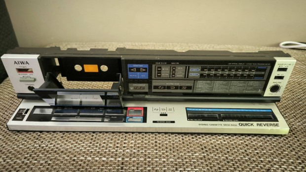 Aiwa R 450 alkatrszek Attilnak 