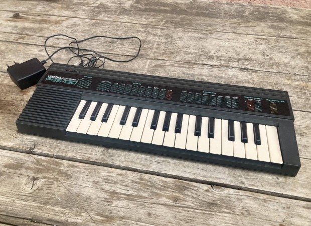 Ajándék ötlet! Yamaha Portasound PSS-130 szintetizátor