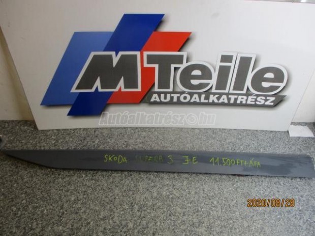 Ajt� d�szl�c - skoda superb