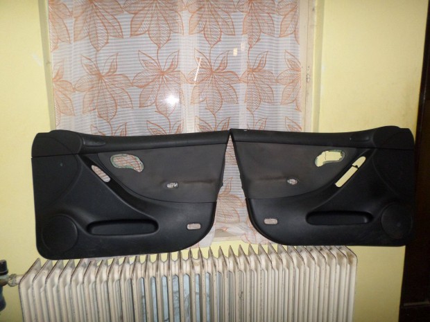 Ajt�k�rpit Seat Leon