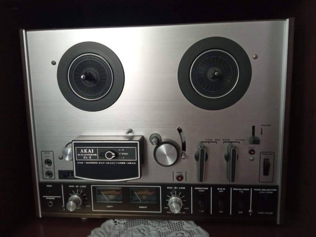 Akai 4000 DS orss/szalagos magn