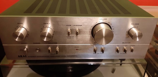 Akai AM-2250 erst