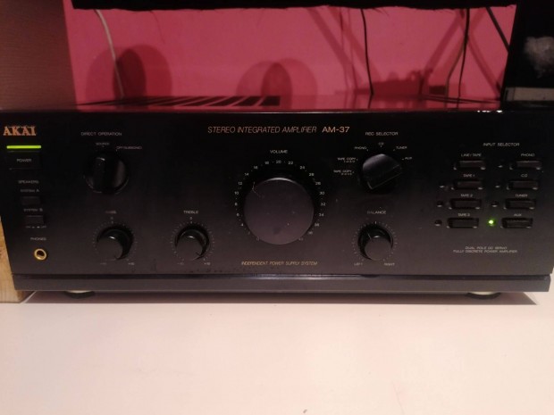 Akai AM-37. Integrated Stereo Amplifier elad