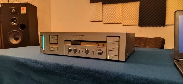 Akai AM-U41 erst