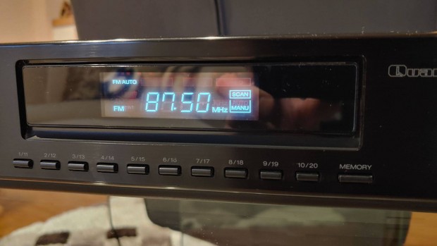 Akai AT-27L Tuner gyjtemnybl