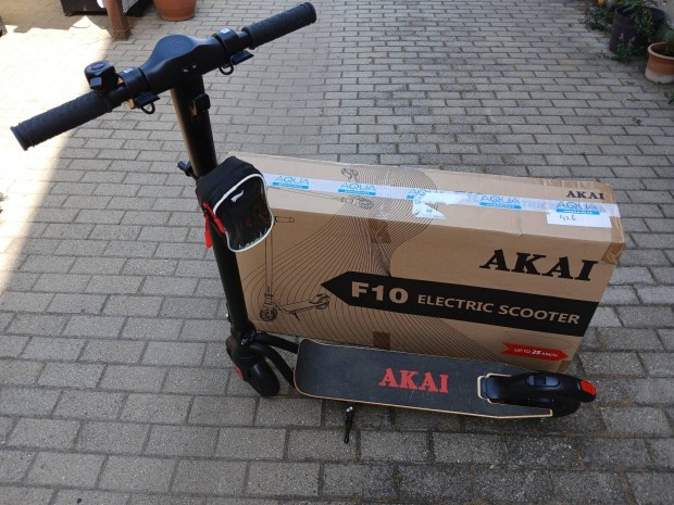 Akai F10 elektromos roller