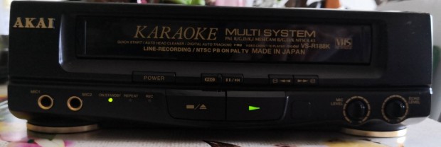 Akai Karoke Multisystem VS-R 188K. Vide. 