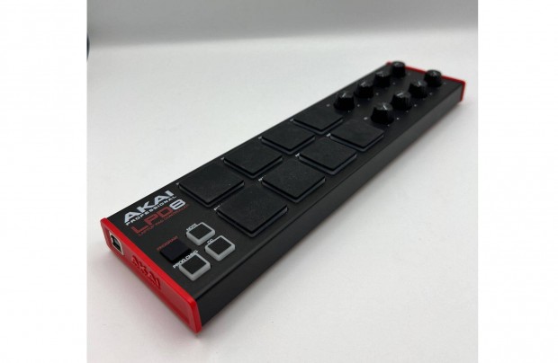 Akai LPD8 Mkii l 8 sebessgrzkeny RGB paddal