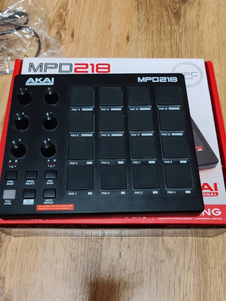 Akai MPD218 MIDI