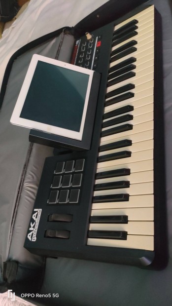Akai Synth Station 49 Professional szintetizátor midi billentyű